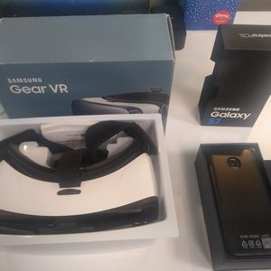 Samsung Galaxy S7 and Samsung Gear VR